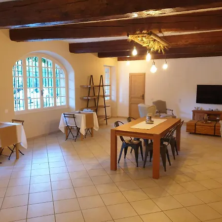 Mas Du Recati Guest house Caderousse